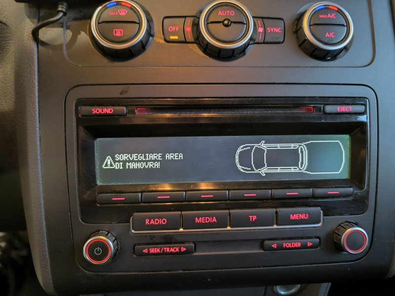 Volkswagen Touran usata a Udine (12)