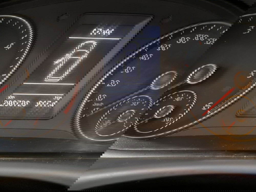 Volkswagen Touran usata a Udine (13)