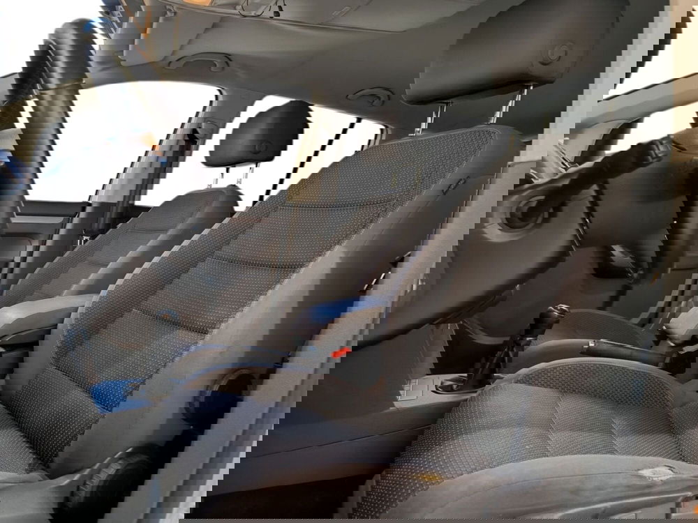 Volkswagen Touran usata a Udine (7)