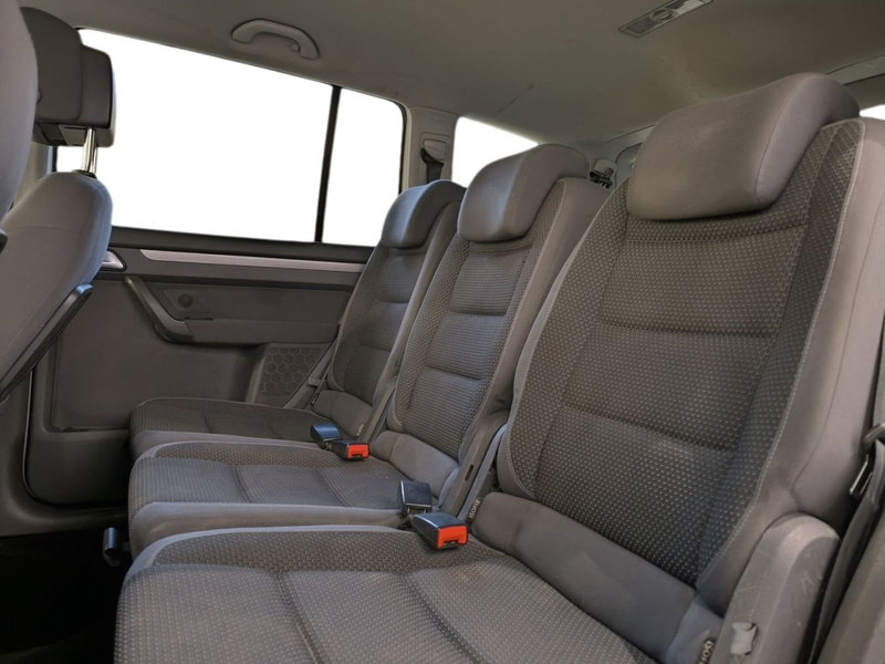 Volkswagen Touran usata a Udine (8)