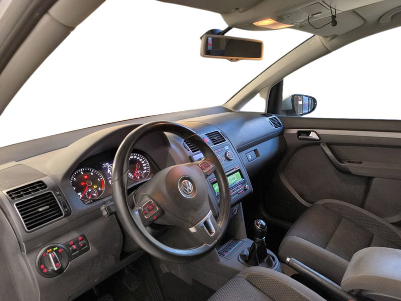 Volkswagen Touran usata a Udine (9)