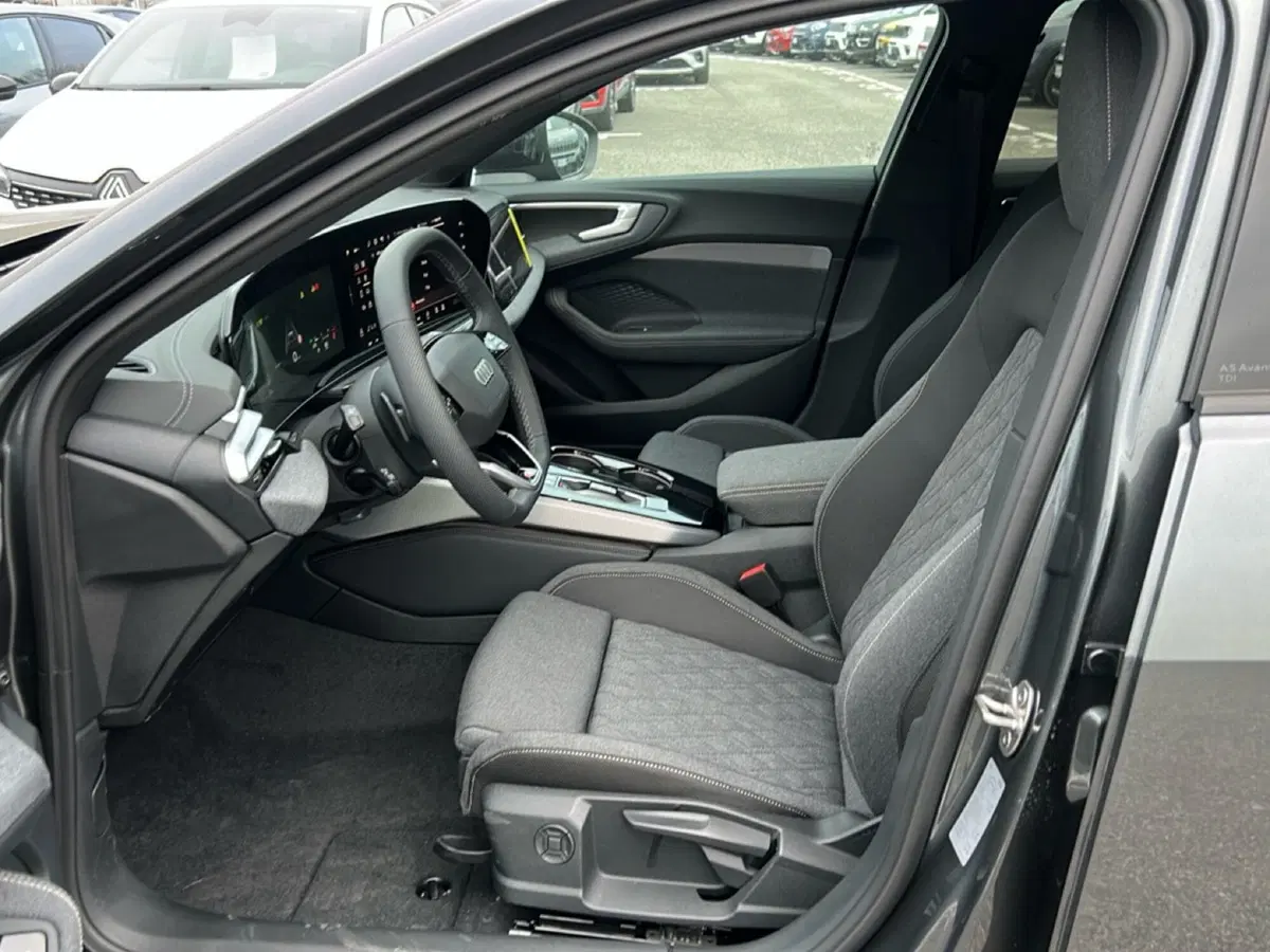 Audi A5 Avant nuova a Roma (14)
