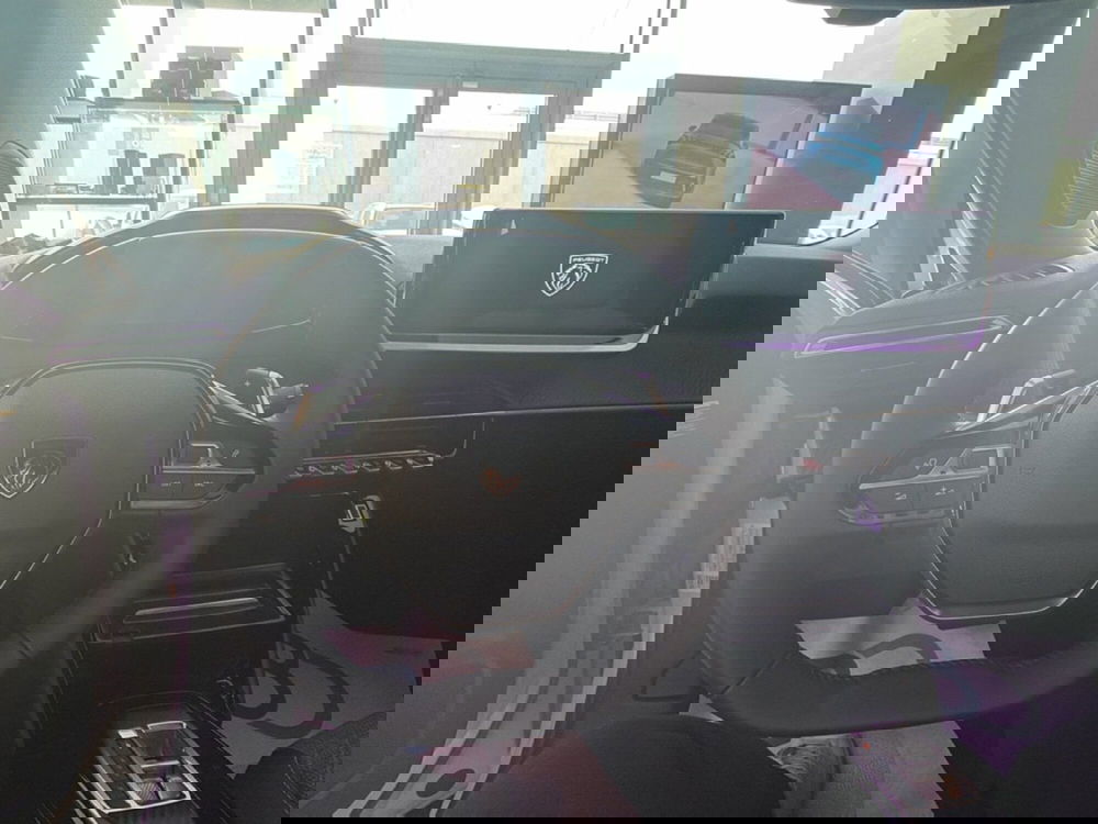 Peugeot 2008 nuova a Milano (12)