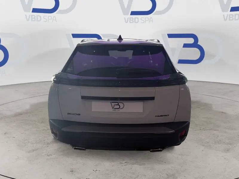 Peugeot 2008 nuova a Milano (8)