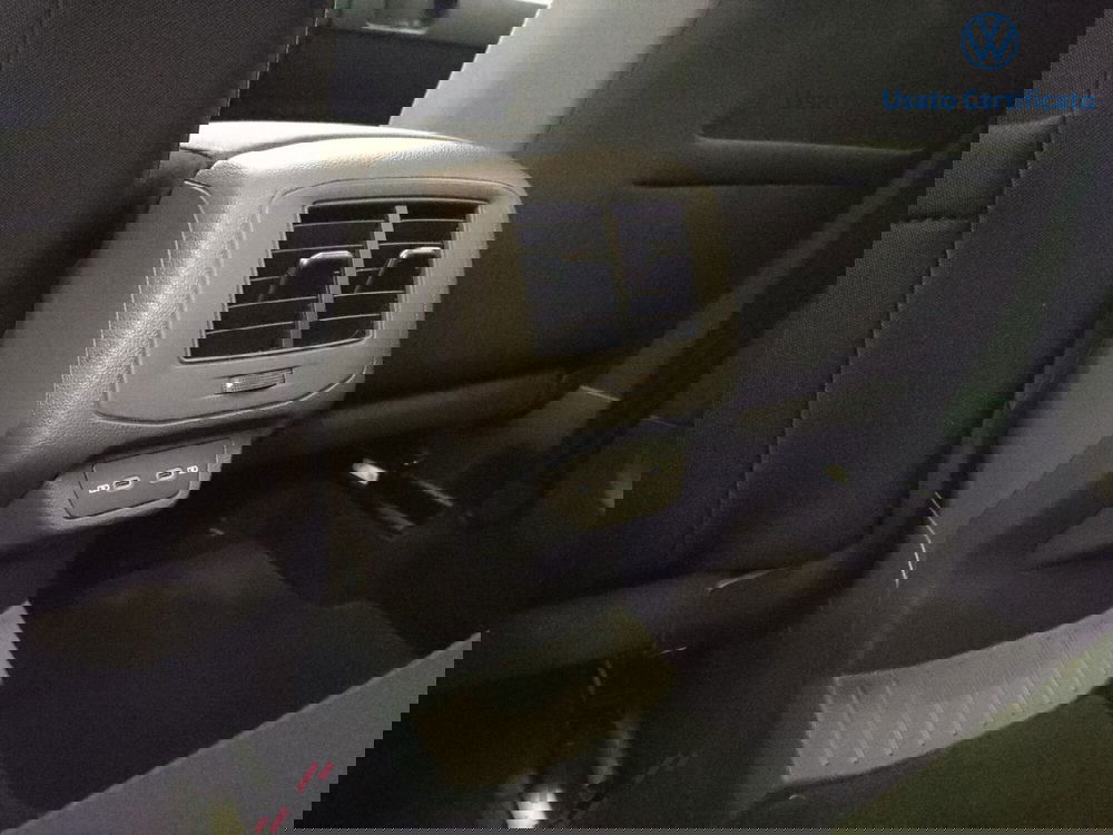 Volkswagen T-Roc usata a Varese (12)