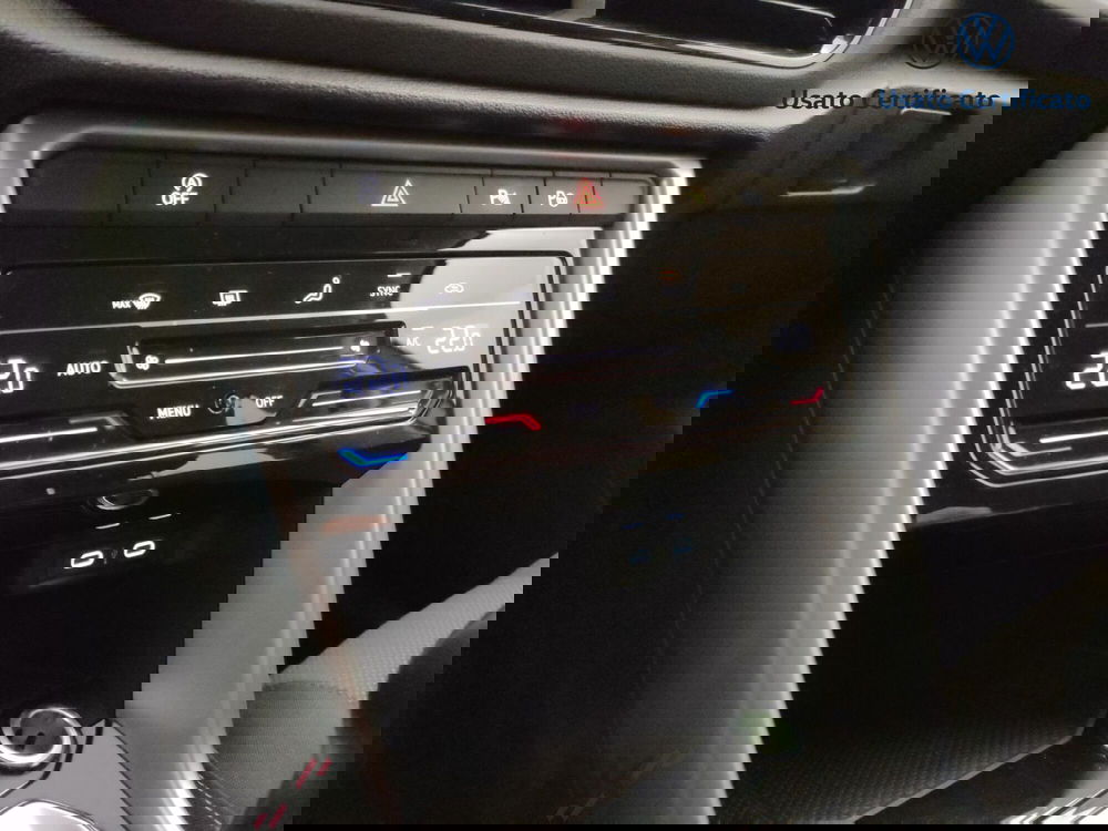 Volkswagen T-Roc usata a Varese (14)