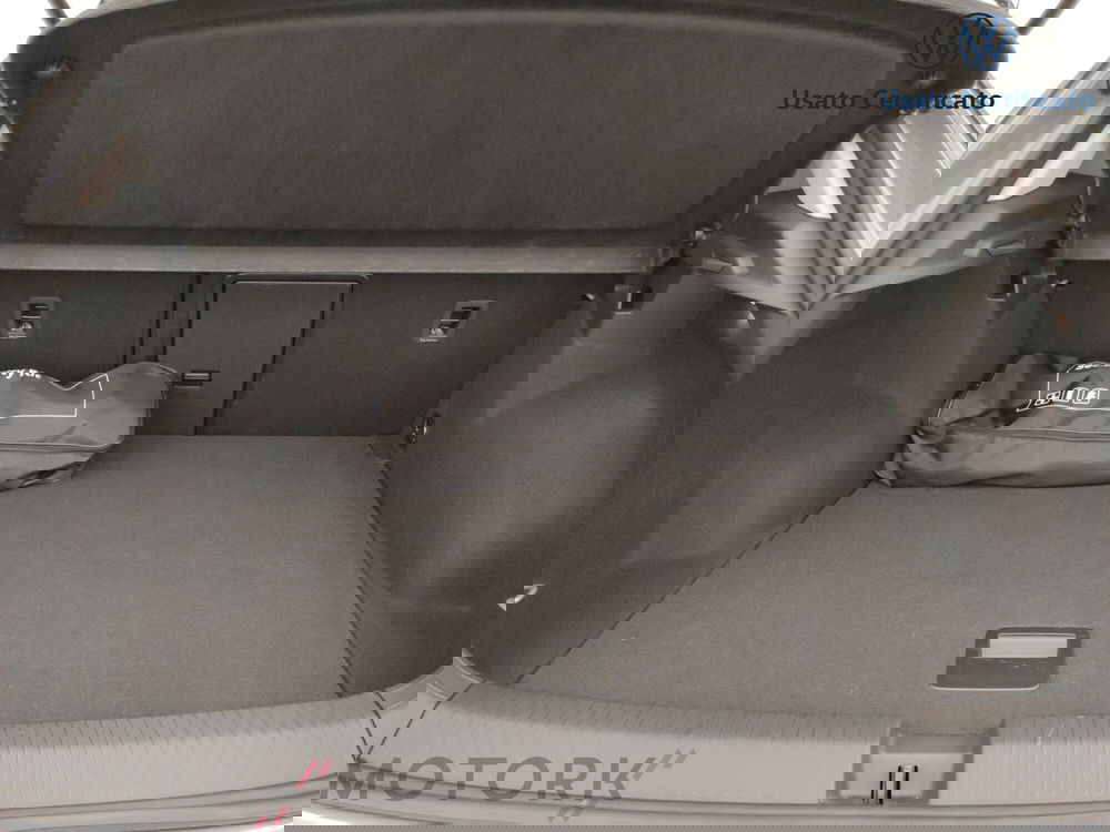 Volkswagen T-Roc usata a Varese (9)