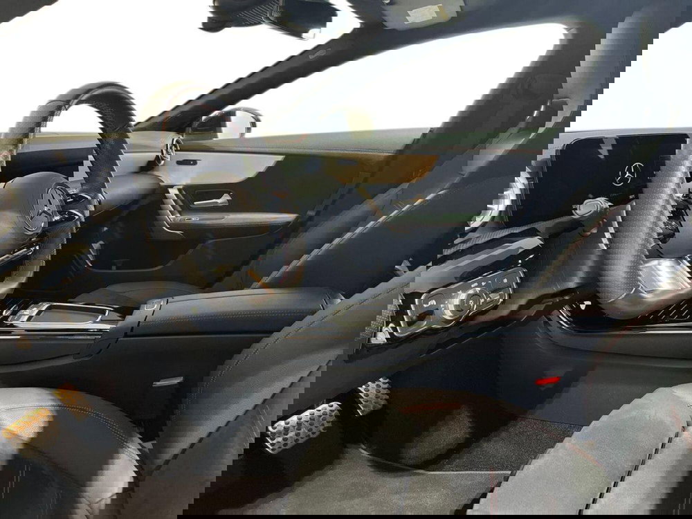 Mercedes-Benz CLA Shooting Brake usata a Napoli (10)