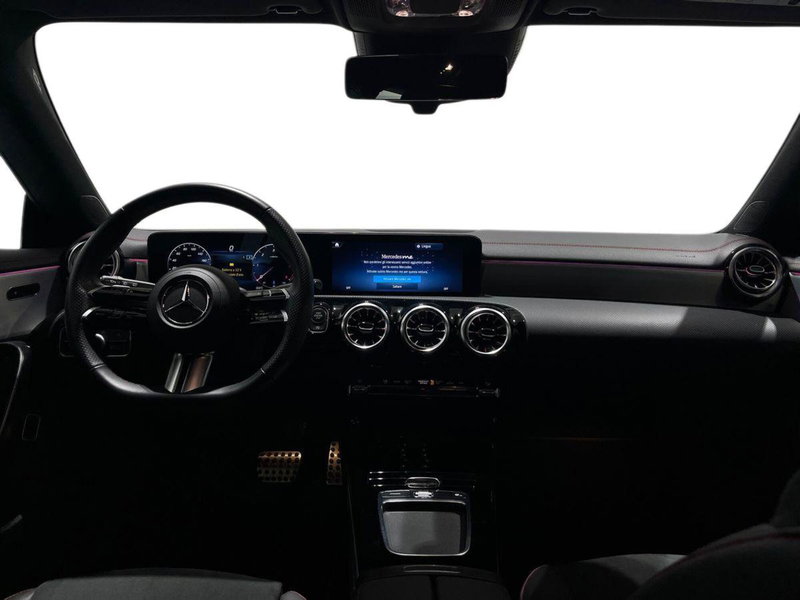 Mercedes-Benz CLA Shooting Brake usata a Napoli (9)