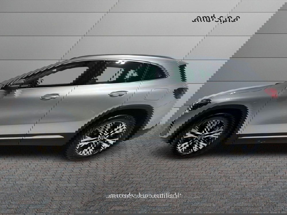 Mercedes-Benz GLA SUV usata a Napoli (6)