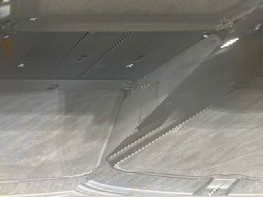 Mercedes-Benz GLA SUV usata a Napoli (8)