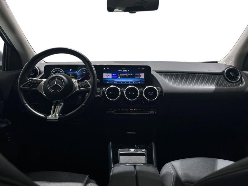 Mercedes-Benz GLA SUV usata a Napoli (9)