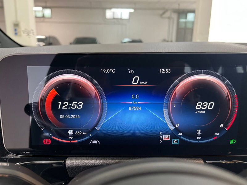 Mercedes-Benz GLA SUV usata a Napoli (13)