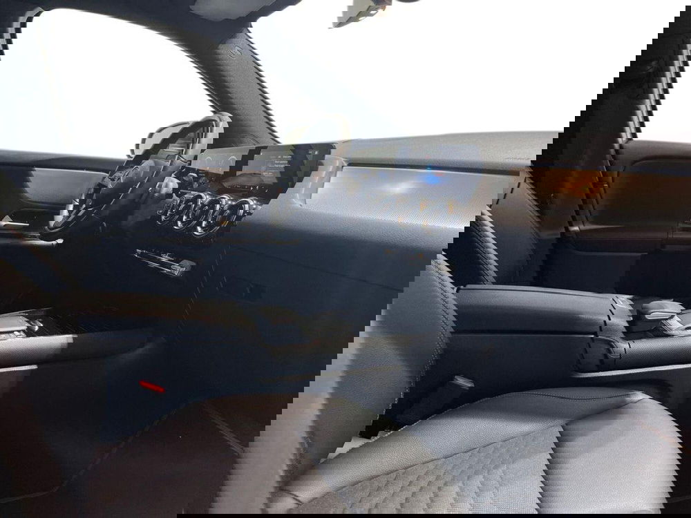 Mercedes-Benz GLA SUV usata a Napoli (15)