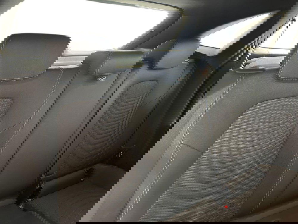 Mercedes-Benz GLA SUV usata a Napoli (16)