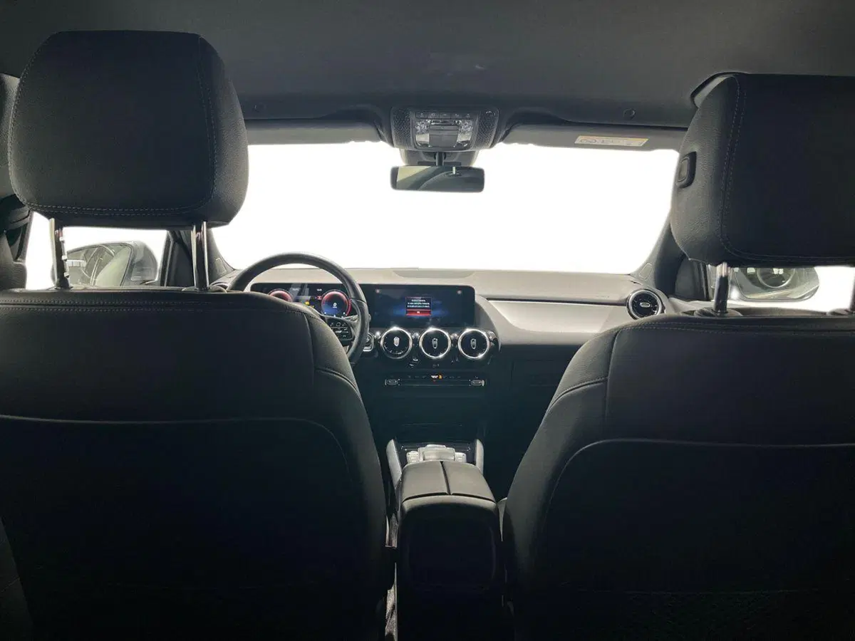 Mercedes-Benz GLA SUV usata a Napoli (18)