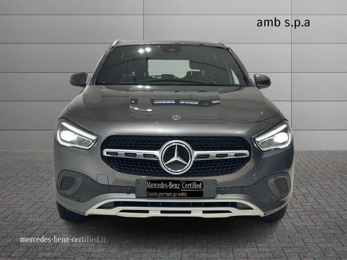 Mercedes-Benz GLA SUV usata a Napoli (3)