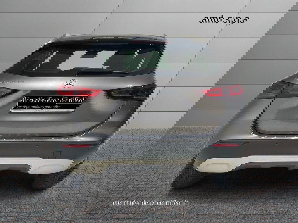 Mercedes-Benz GLA SUV usata a Napoli (4)