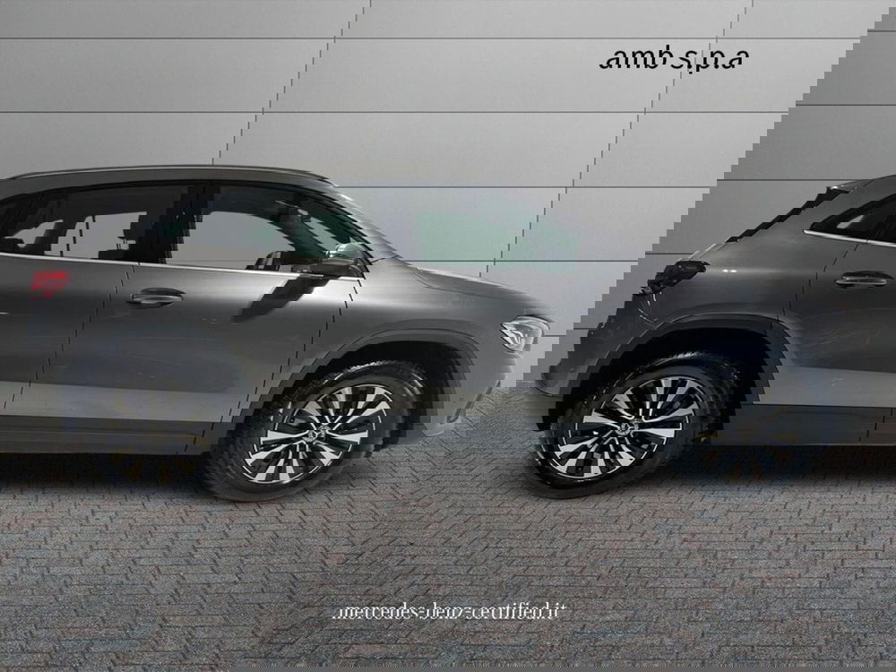 Mercedes-Benz GLA SUV usata a Napoli (5)