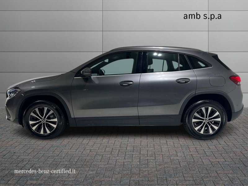 Mercedes-Benz GLA SUV usata a Napoli (6)