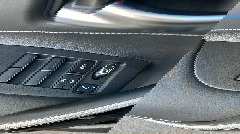 Toyota Corolla Touring Sports usata a Padova (16)