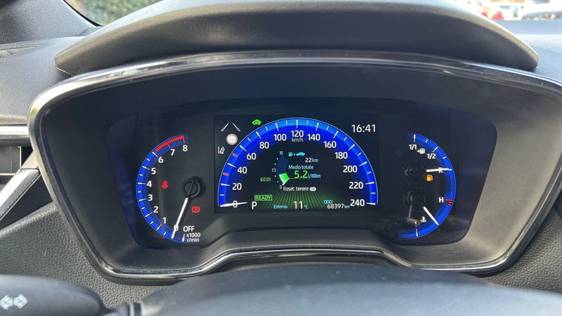 Toyota Corolla Touring Sports usata a Padova (6)