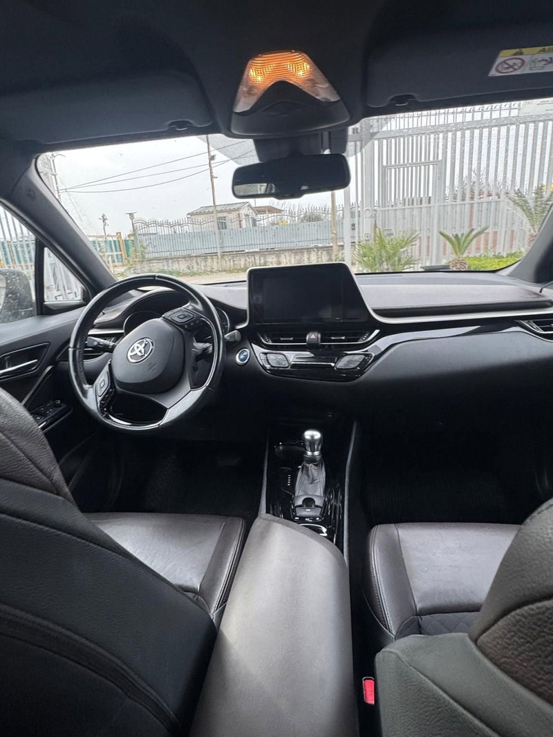 Toyota Toyota C-HR usata a Caserta (10)