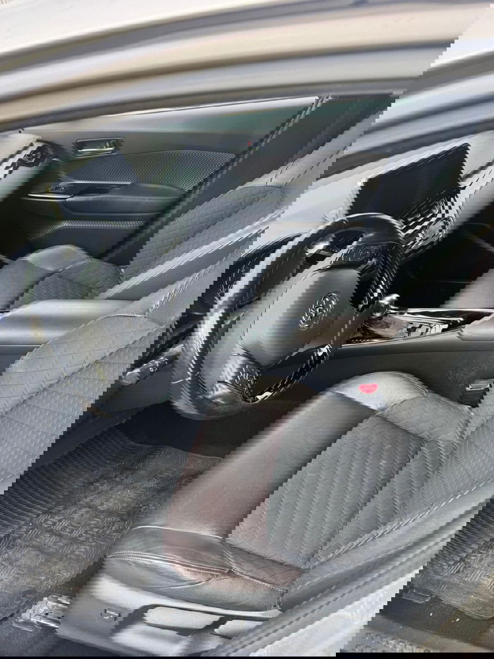 Toyota Toyota C-HR usata a Caserta (11)