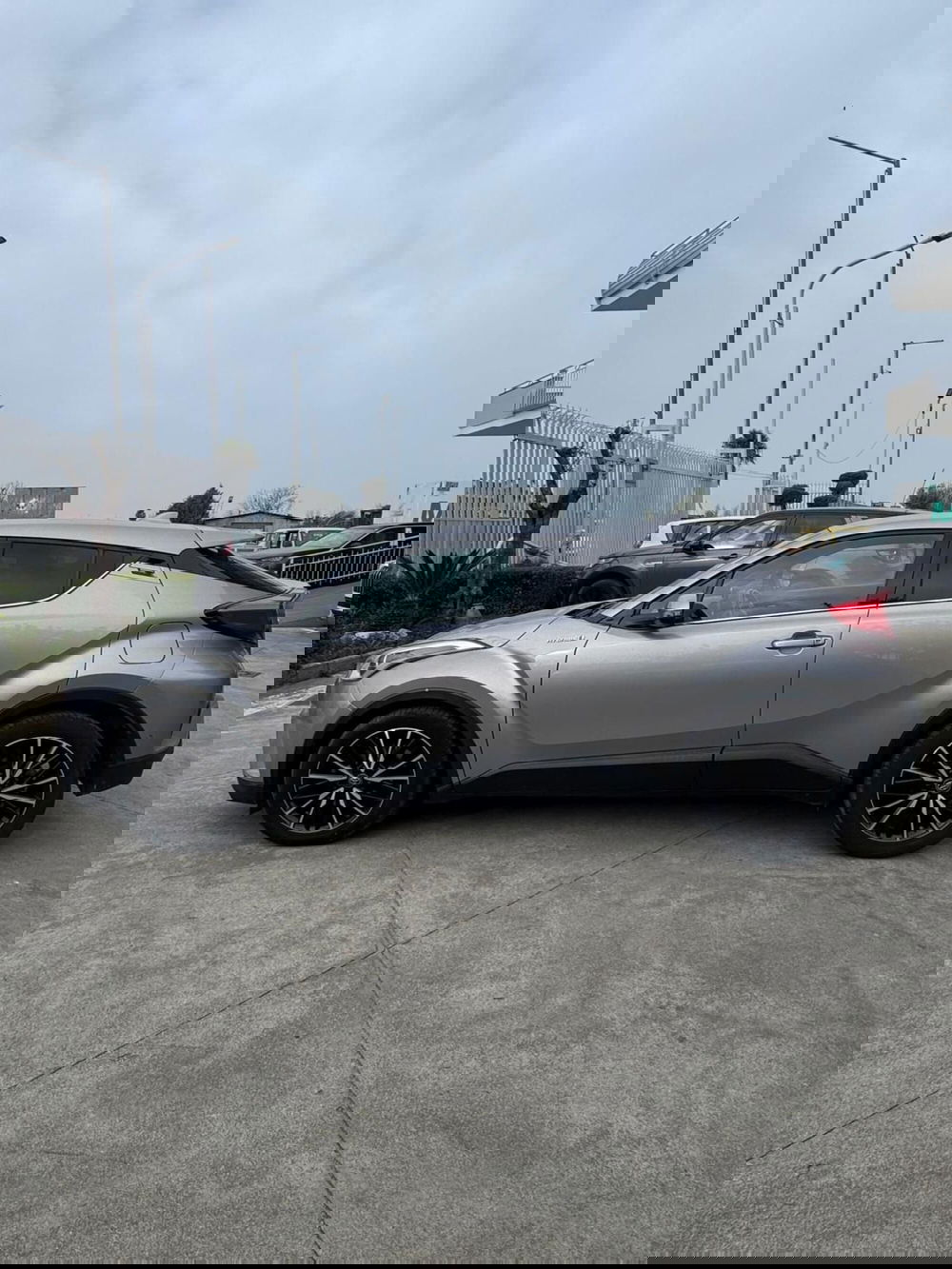 Toyota Toyota C-HR usata a Caserta (2)