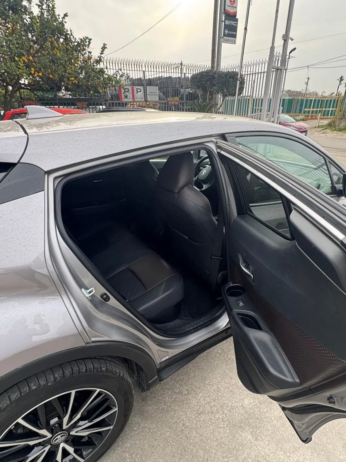 Toyota Toyota C-HR usata a Caserta (9)