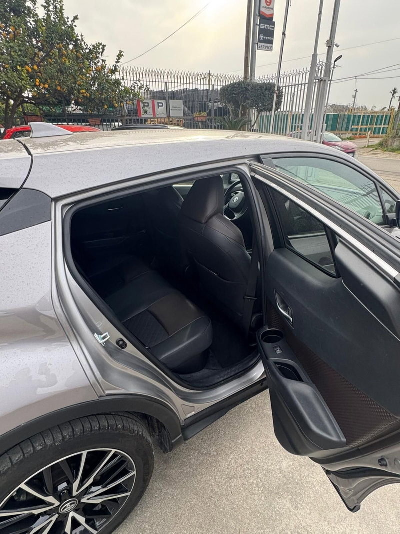 Toyota Toyota C-HR usata a Caserta (9)