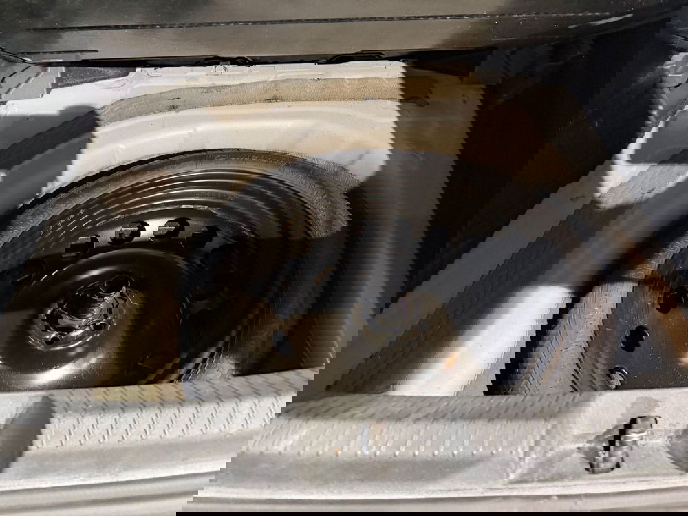 Volkswagen Taigo usata a Genova (10)