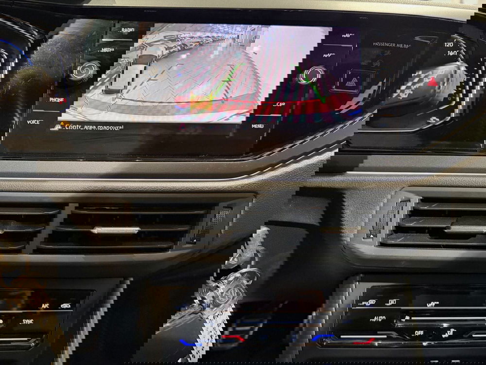 Volkswagen Taigo usata a Genova (14)