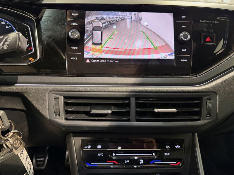 Volkswagen Taigo usata a Genova (14)