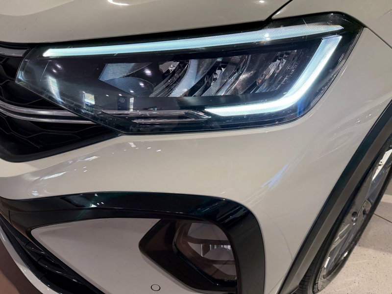 Volkswagen Taigo usata a Genova (16)