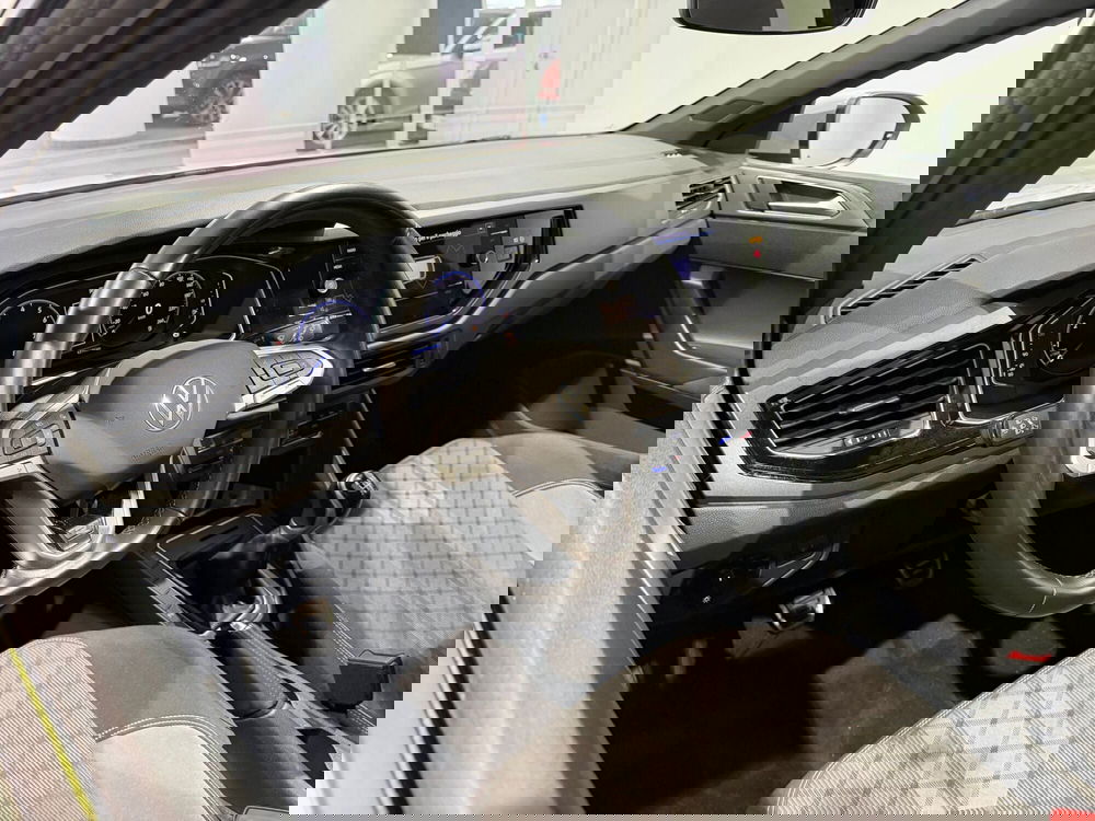 Volkswagen Taigo usata a Genova (8)