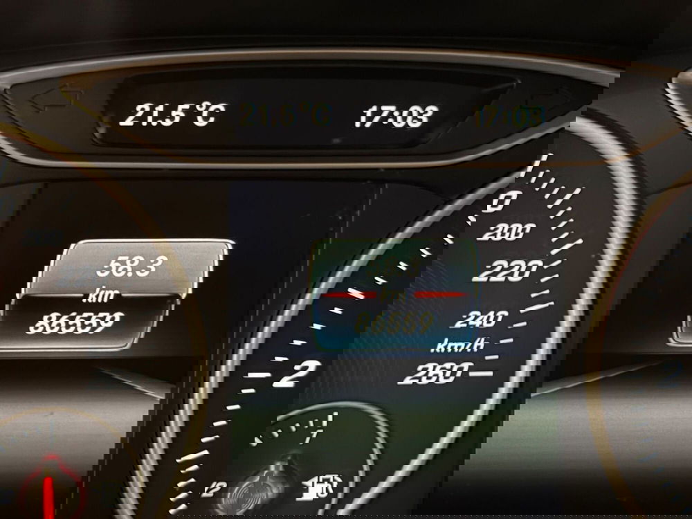 Mercedes-Benz Classe B usata a Genova (11)