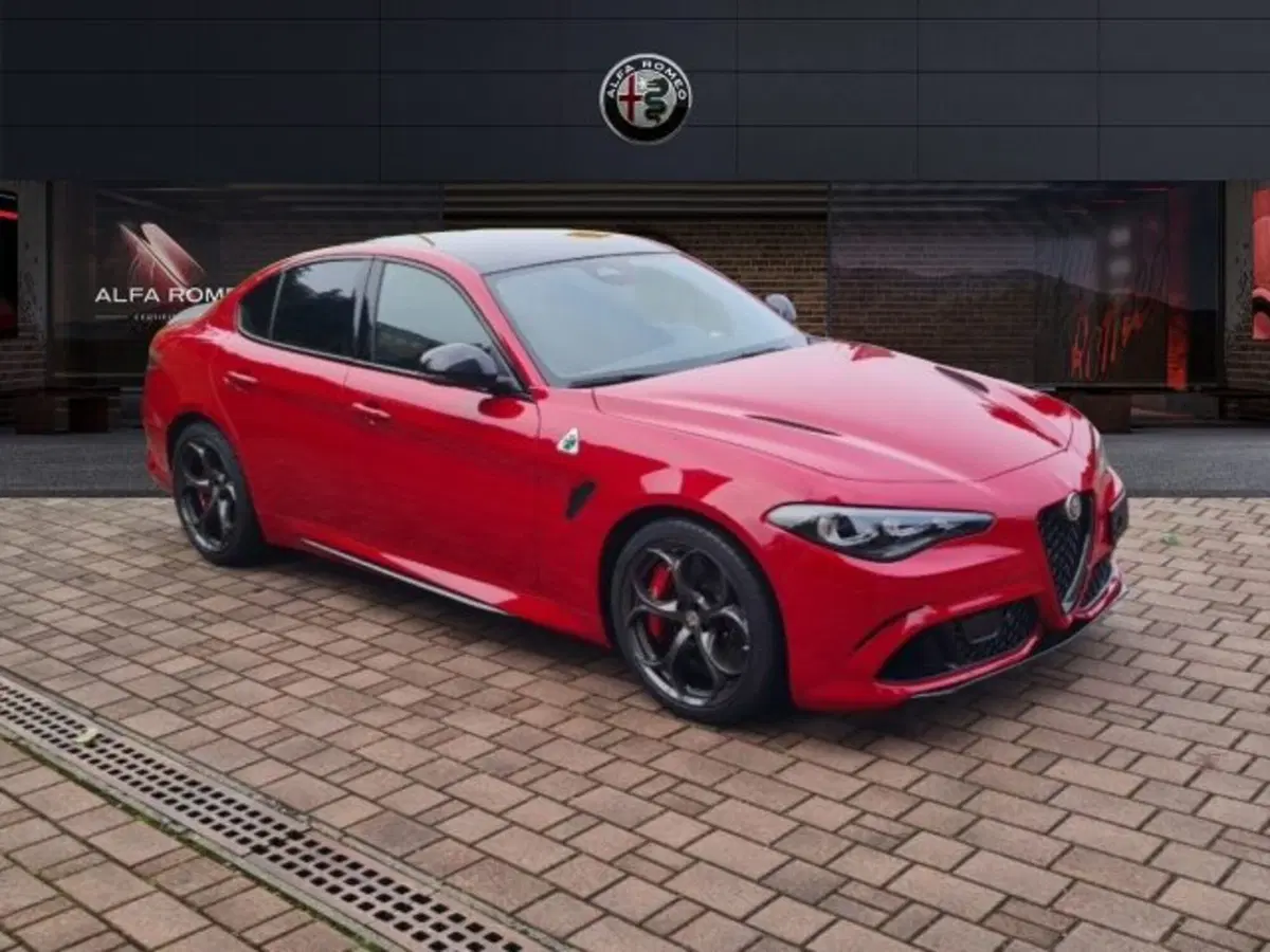 Alfa Romeo Giulia nuova a Monza e Brianza (3)