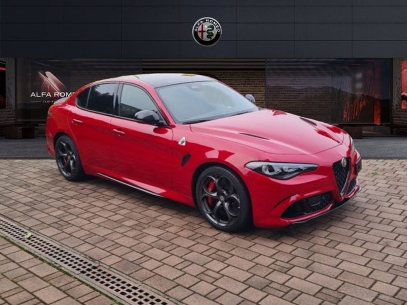 Alfa Romeo Giulia nuova a Monza e Brianza (3)