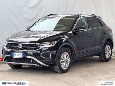 Volkswagen T-Roc 1.5 tsi Life del 2023 usata a Albano Laziale