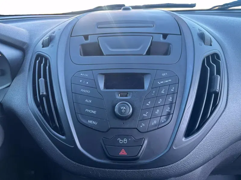 Ford Transit Courier usata a Milano (12)