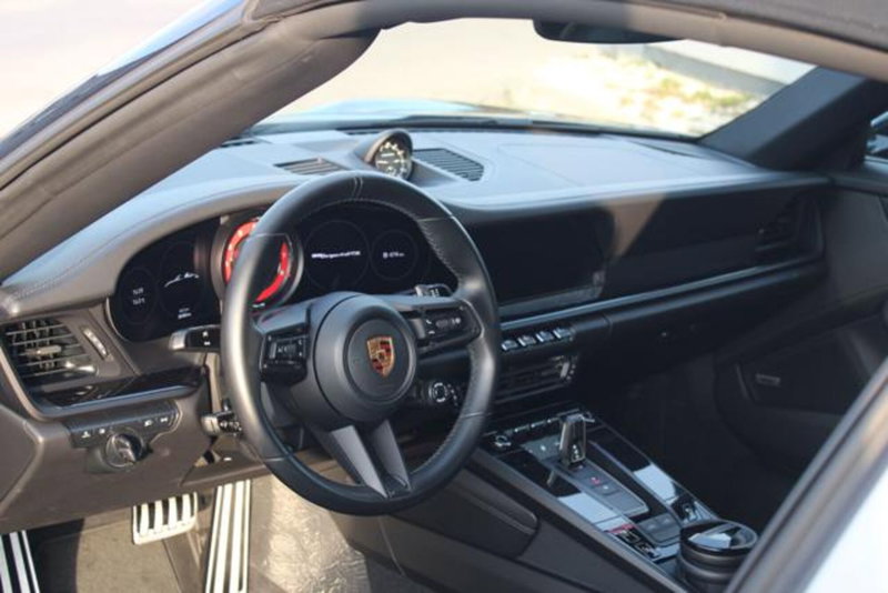 Porsche 911 Cabrio usata a Lecce (10)