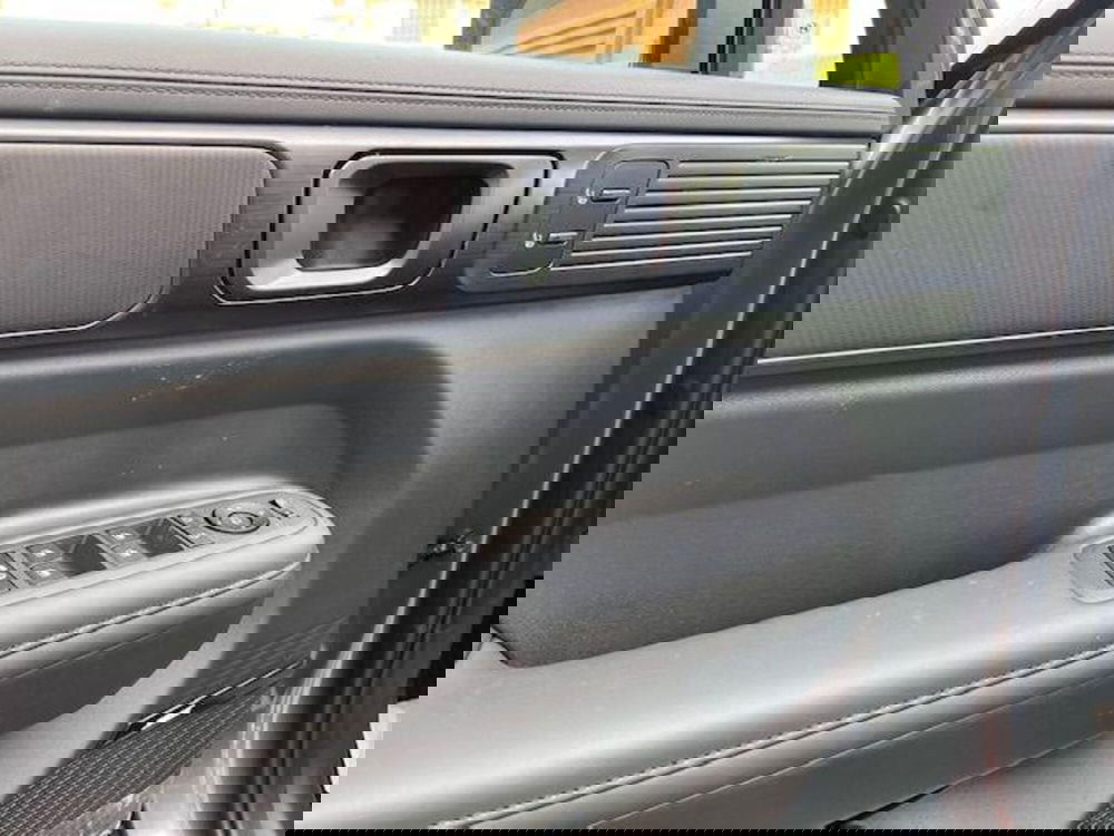 Hyundai Santa Fe nuova a Verbano Cusio Ossola (10)