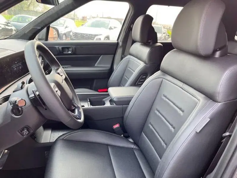 Hyundai Santa Fe nuova a Verbano Cusio Ossola (13)