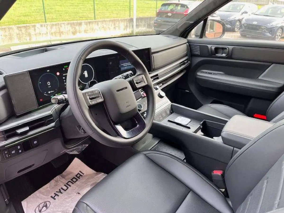 Hyundai Santa Fe nuova a Verbano Cusio Ossola (14)