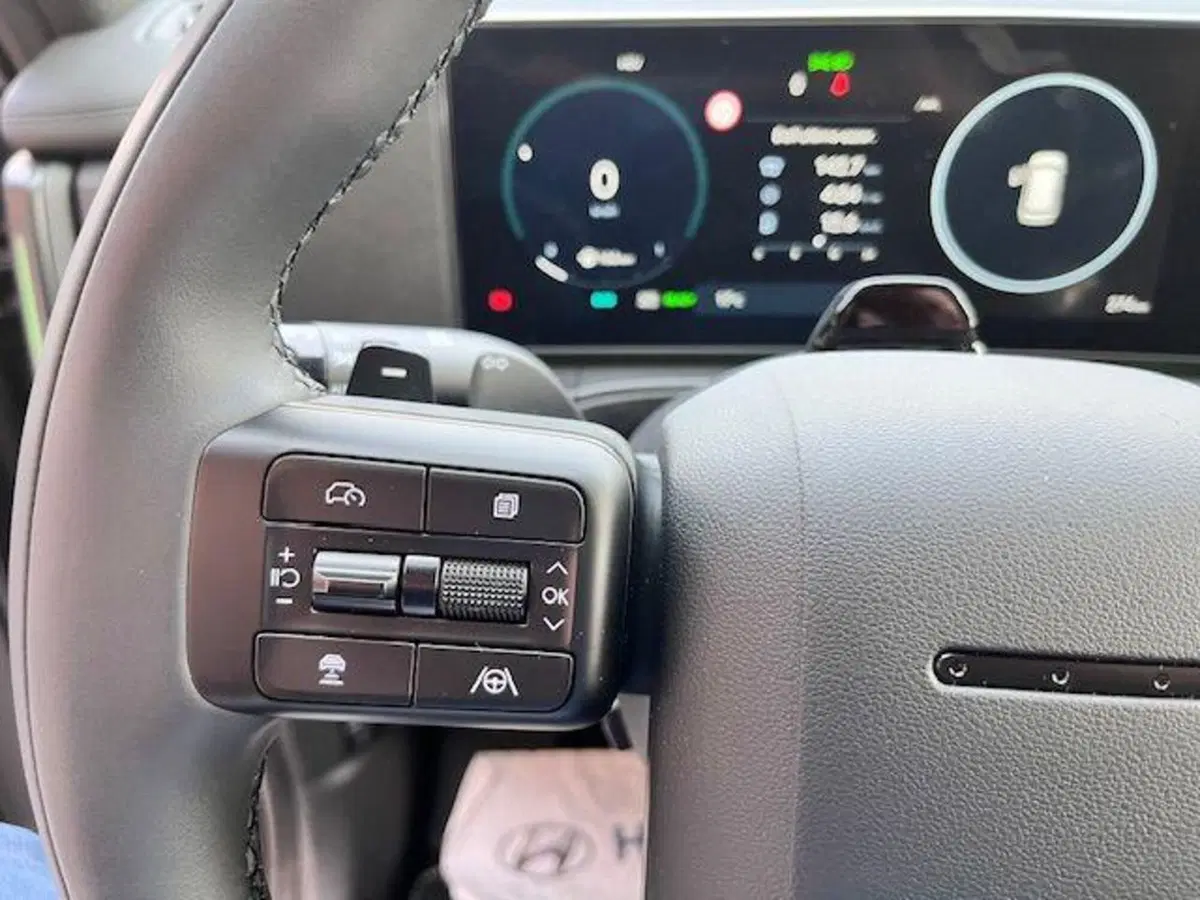 Hyundai Santa Fe nuova a Verbano Cusio Ossola (16)