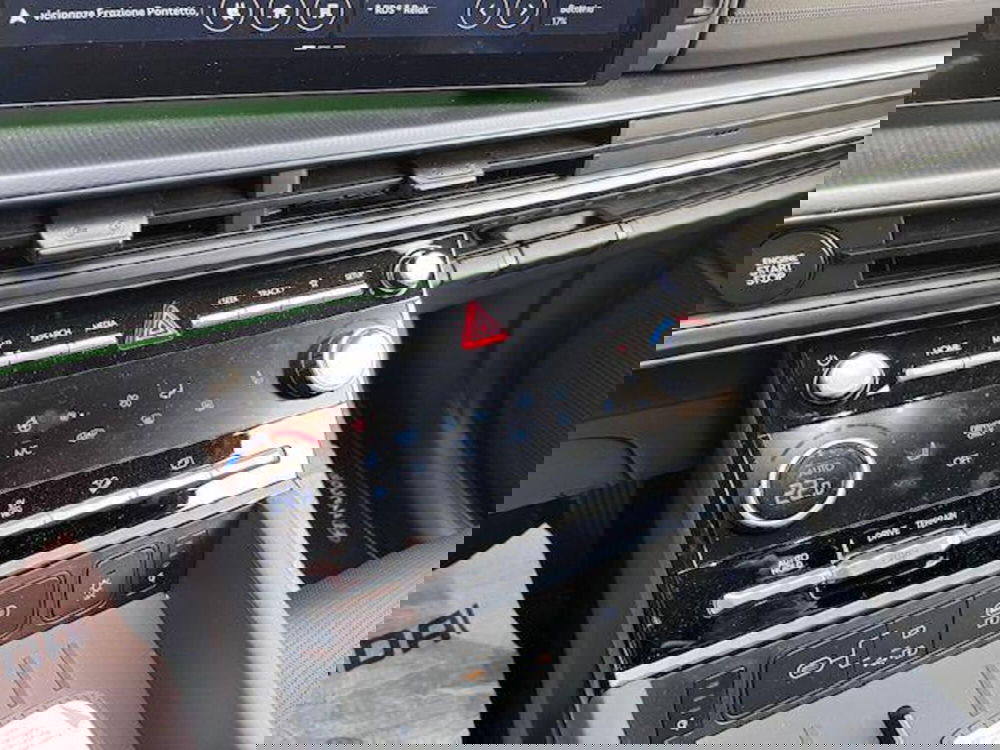 Hyundai Santa Fe nuova a Verbano Cusio Ossola (19)