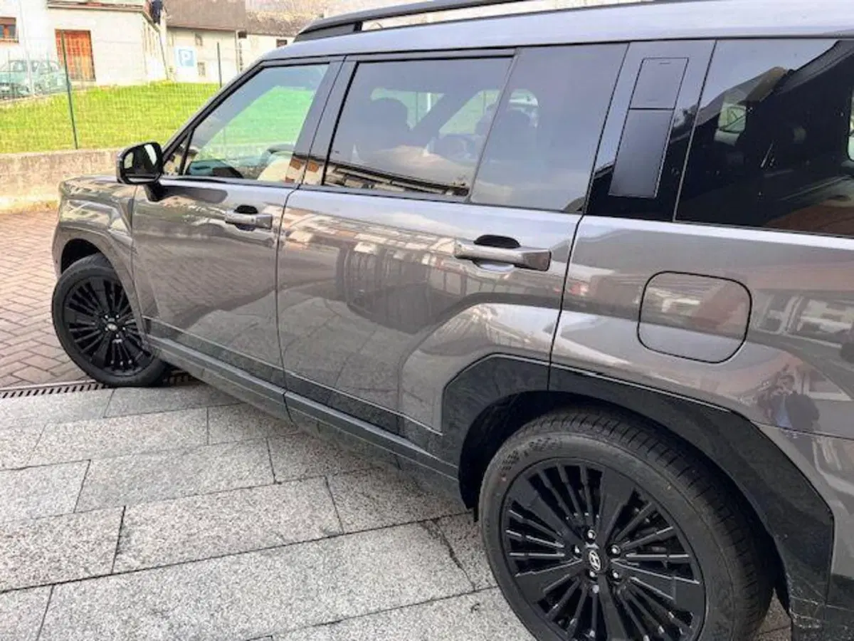 Hyundai Santa Fe nuova a Verbano Cusio Ossola (8)
