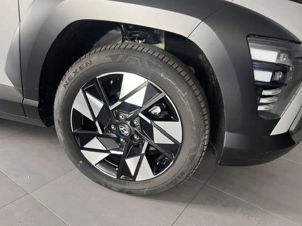 Hyundai Kona usata a Verbano Cusio Ossola (5)