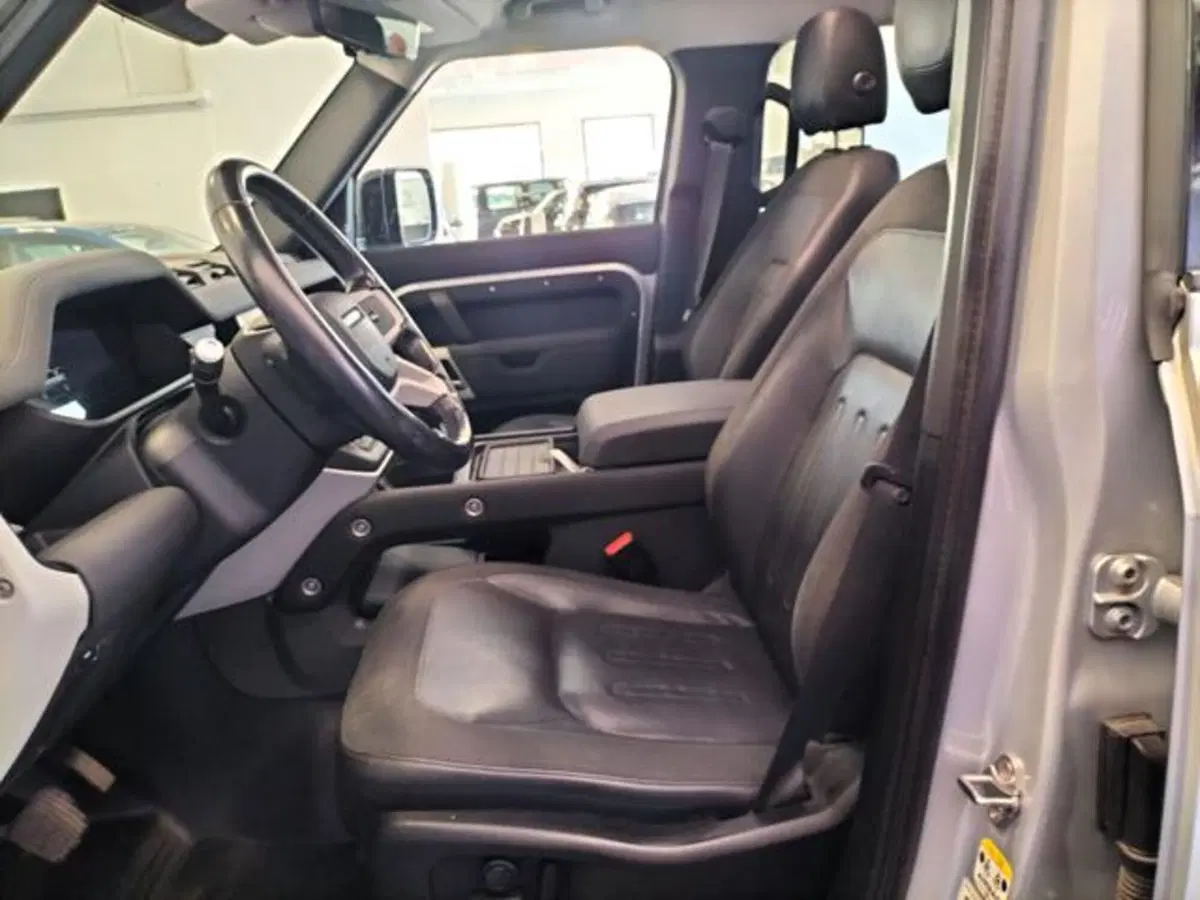 Land Rover Defender usata a Messina (11)